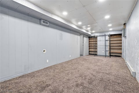 Tiny photo for 376 Kling Street, Akron, OH 44311 (MLS # 5240076)