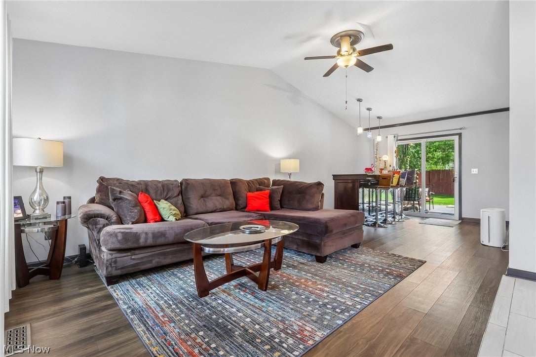 2711 W 39th Street