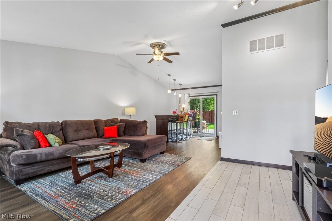2711 W 39th Street