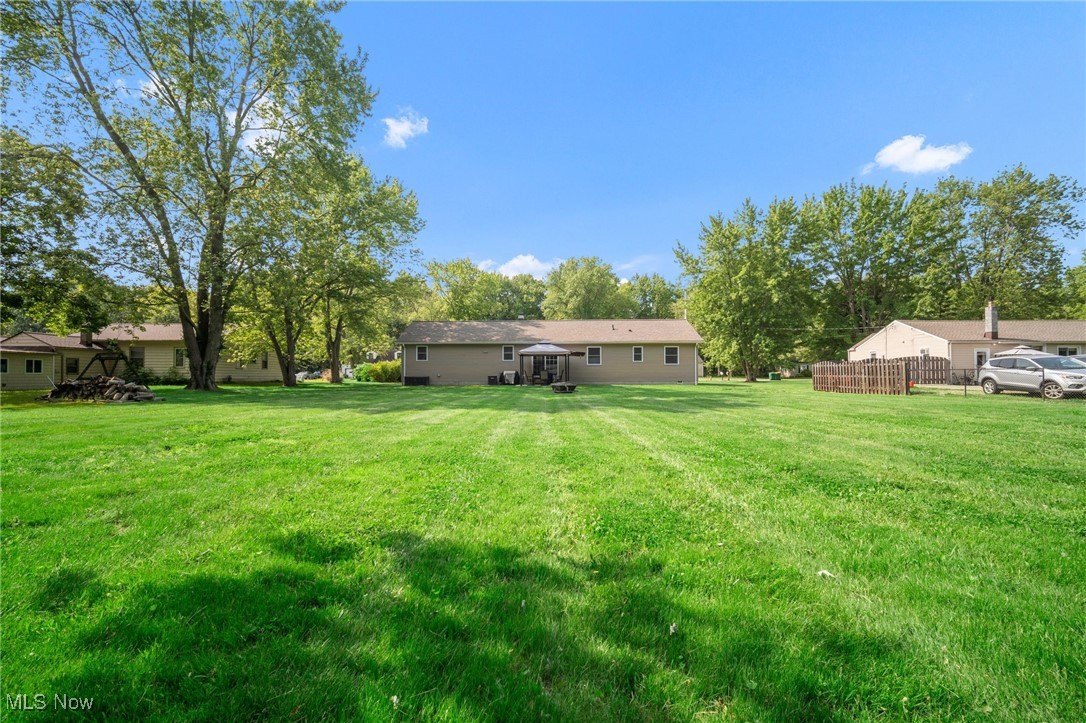 7427 Hawk Avenue, Mentor, Ohio image 9