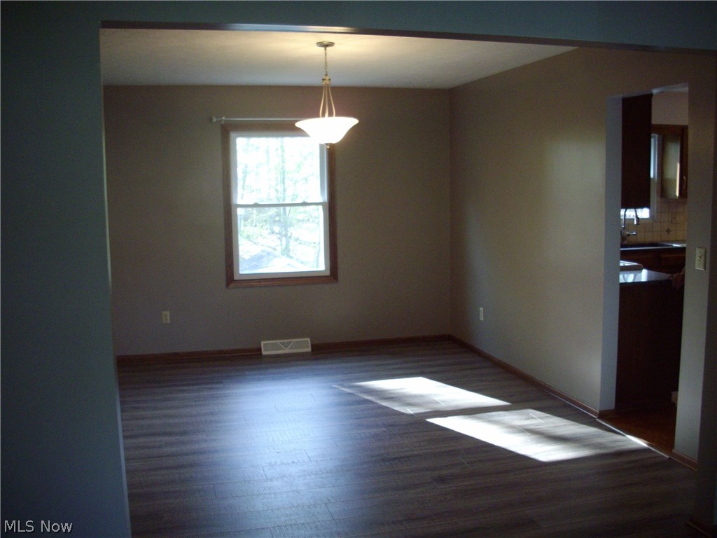 Brentwood Estate #8 - Residential