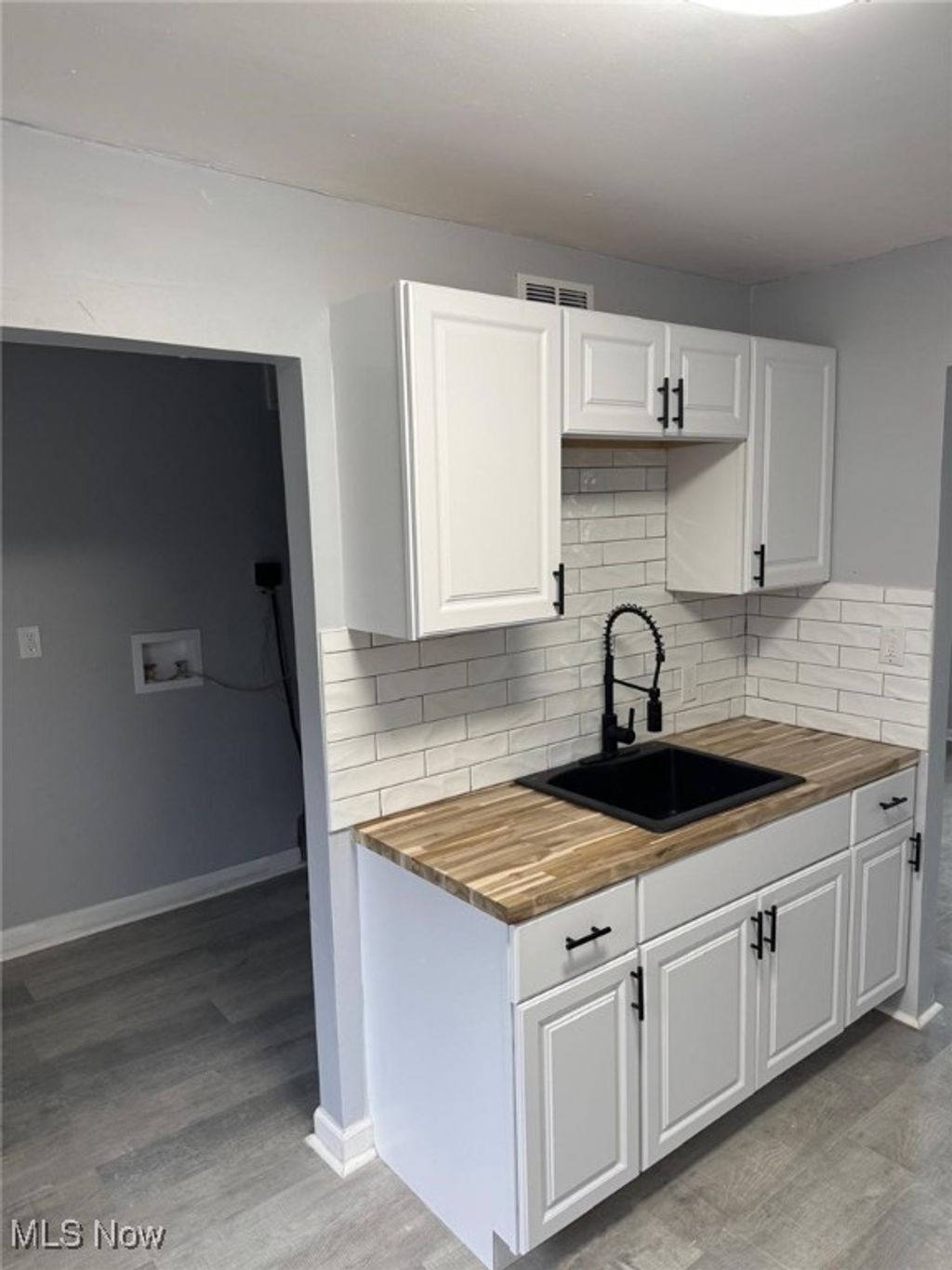 Photo of 13309 Wilton Avenue, Cleveland, OH 44135 (MLS # 5176778)