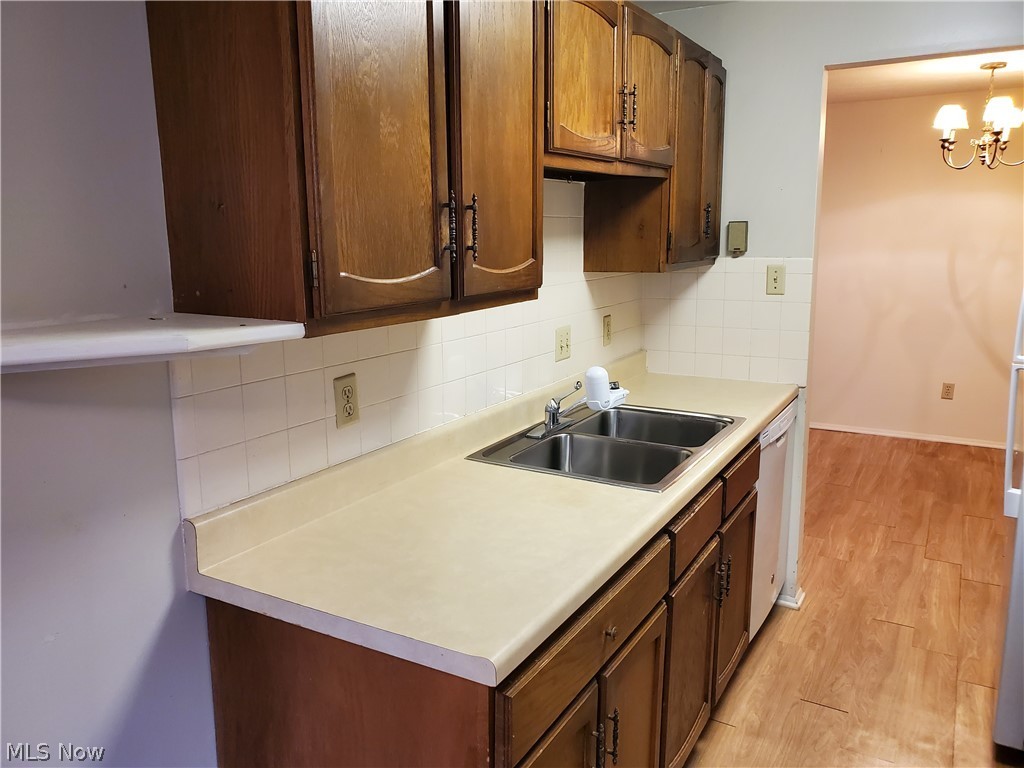 Silver Lake Towers Condo - Residential