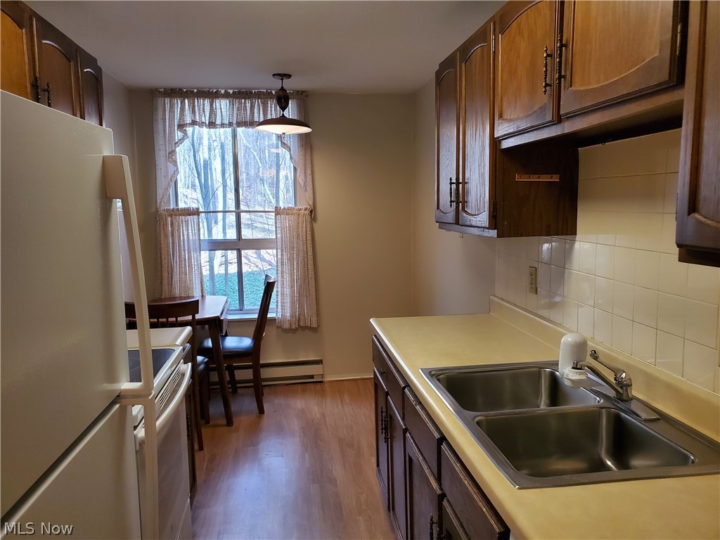 Silver Lake Towers Condo - Residential