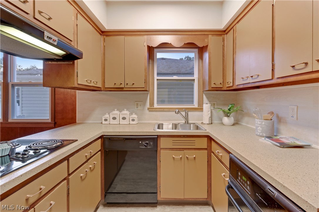 Highland Blvd - Residential