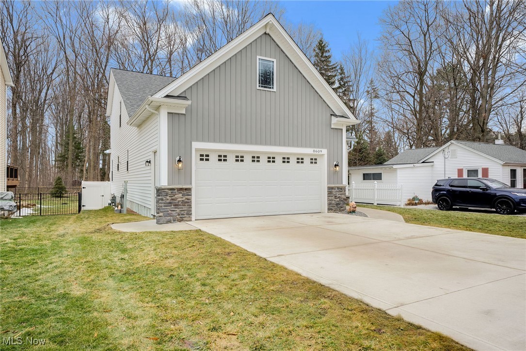 8609 Baker Avenue, Mentor, Ohio image 41