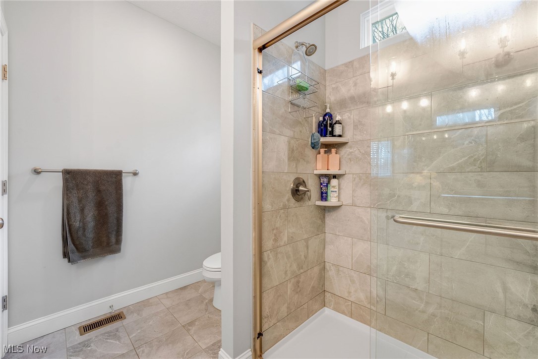 8609 Baker Avenue, Mentor, Ohio image 20