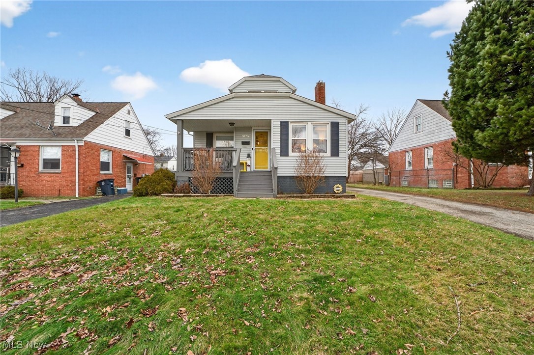 Walter H Tellings Oakmont - Residential