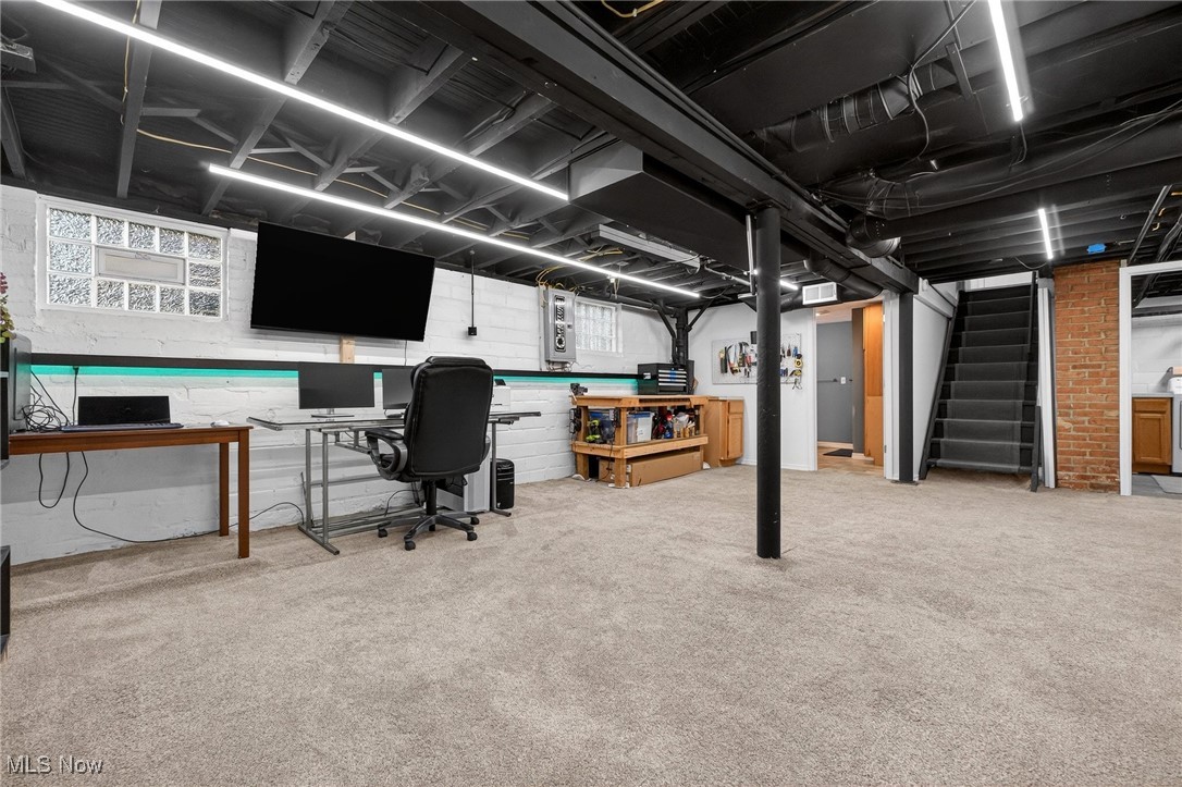 Walter H Tellings Oakmont - Residential