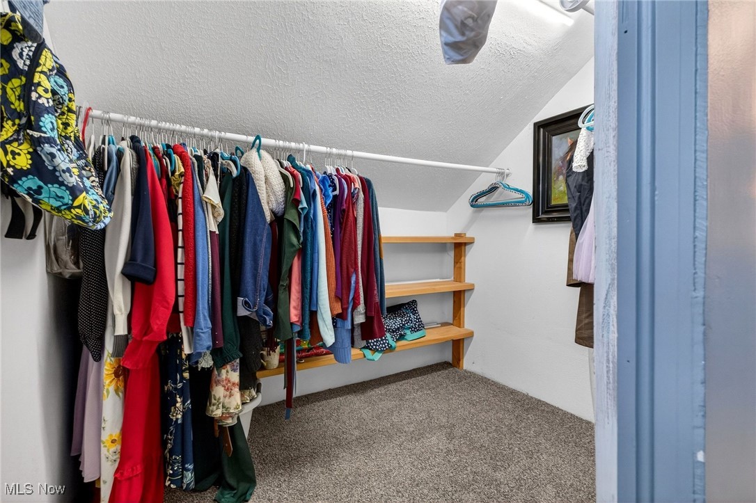 Walter H Tellings Oakmont - Residential