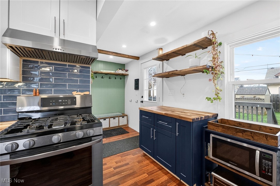 Walter H Tellings Oakmont - Residential