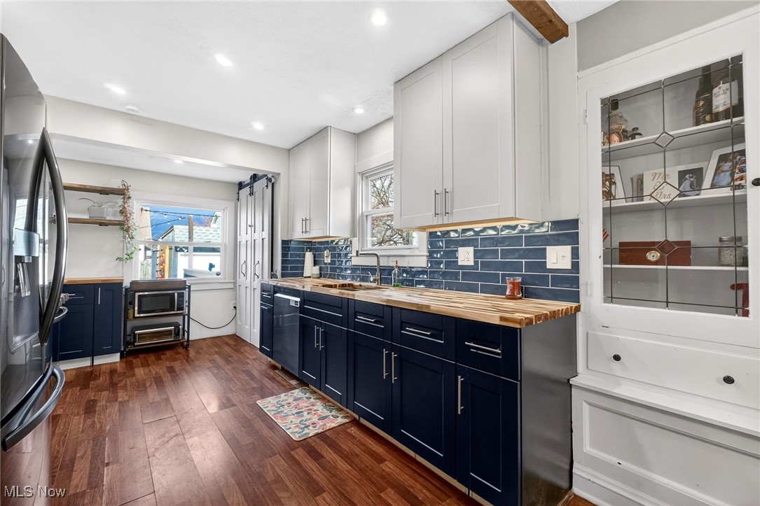 Walter H Tellings Oakmont - Residential