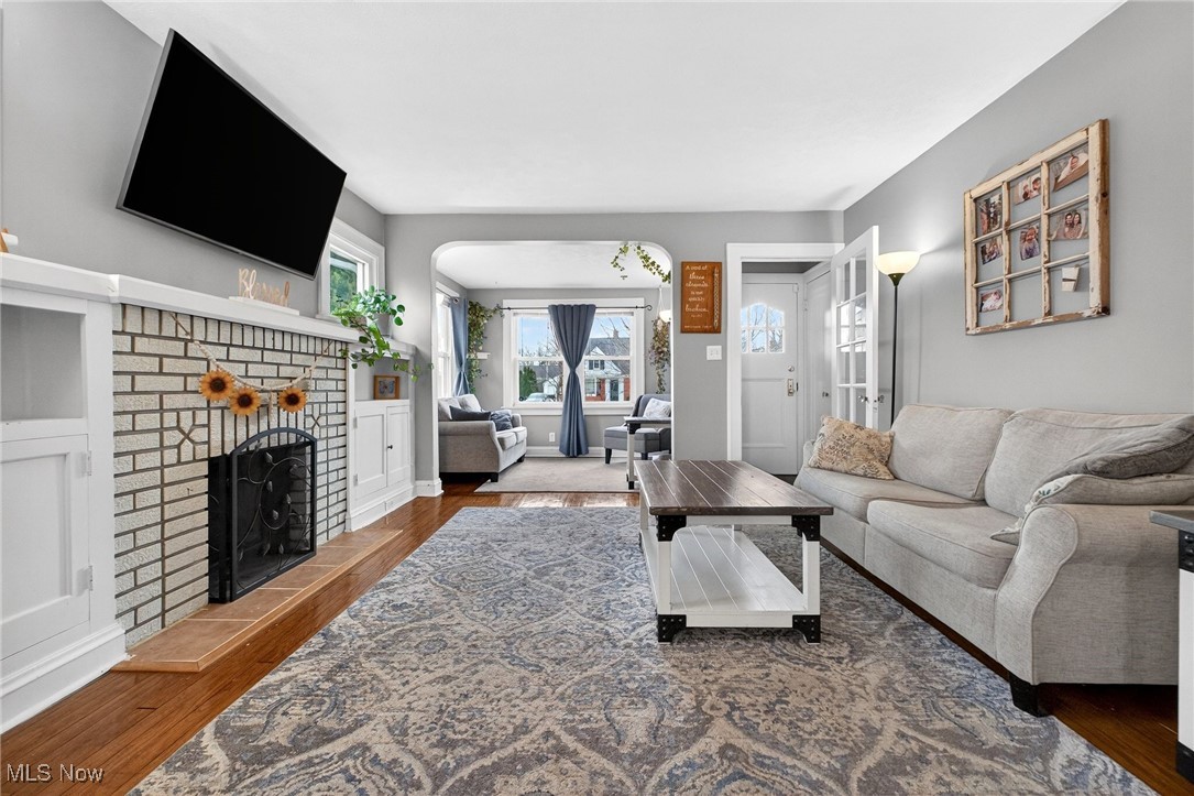 Walter H Tellings Oakmont - Residential