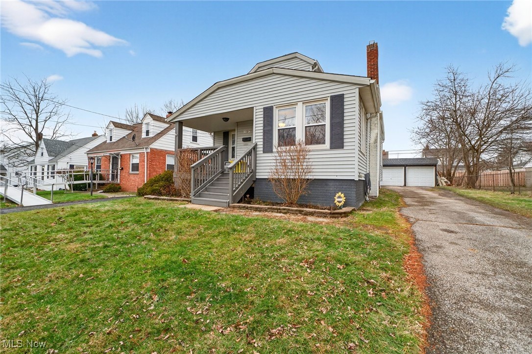 Walter H Tellings Oakmont - Residential