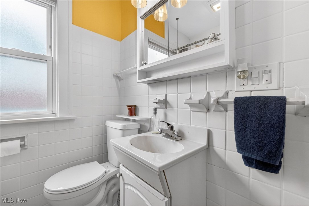 Walter H Tellings Oakmont - Residential