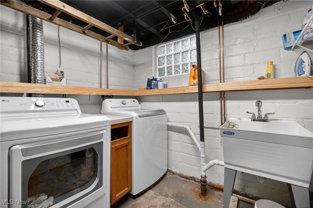 Walter H Tellings Oakmont - Residential