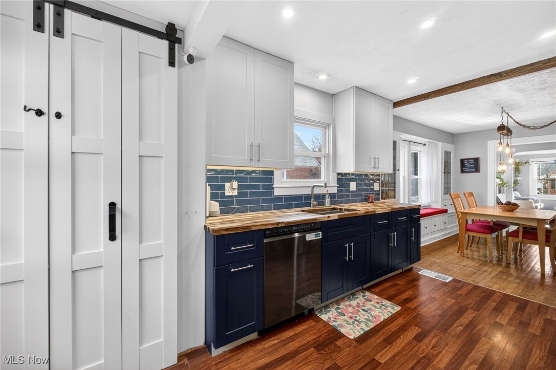 Walter H Tellings Oakmont - Residential