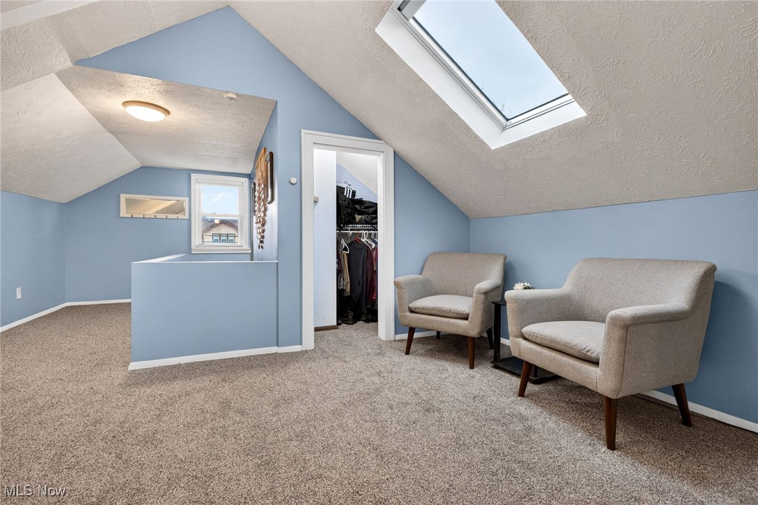 Walter H Tellings Oakmont - Residential