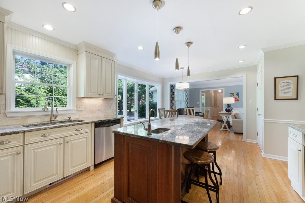 Crown Colony - Residential