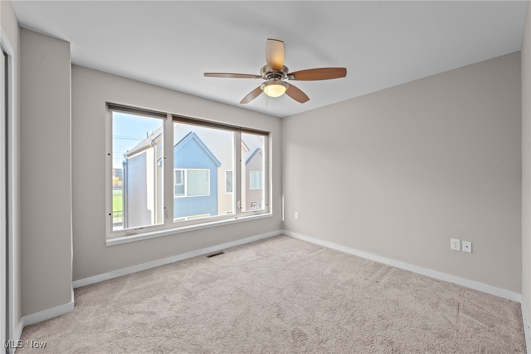 University Place Twnhms - Residential