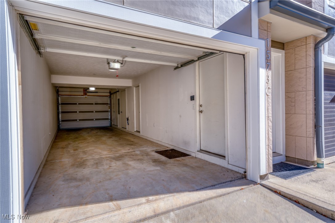 University Place Twnhms - Residential