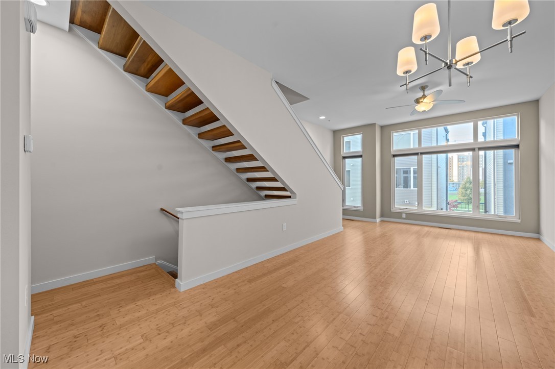 University Place Twnhms - Residential