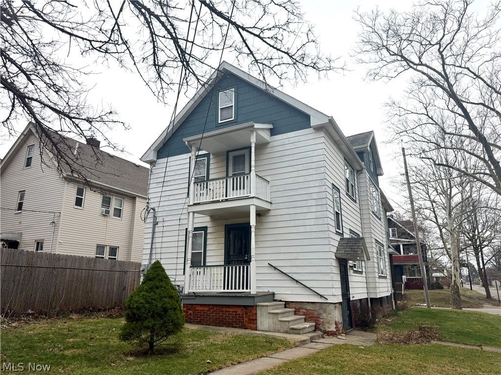 Photo of 9701 Parkview Avenue, Cleveland, OH 44104 (MLS # 5192717)
