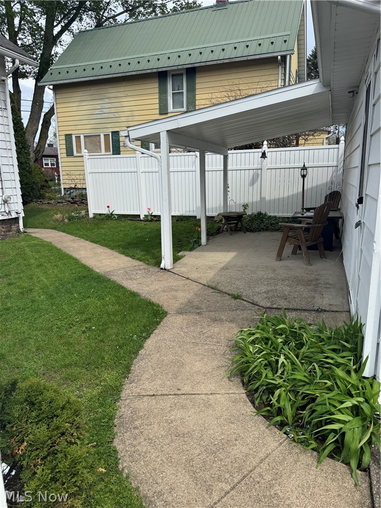 Pitcher - Residential