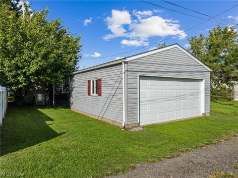 Tiny photo for 226 W 42nd Street, Shadyside, OH 43947 (MLS # 5239557)