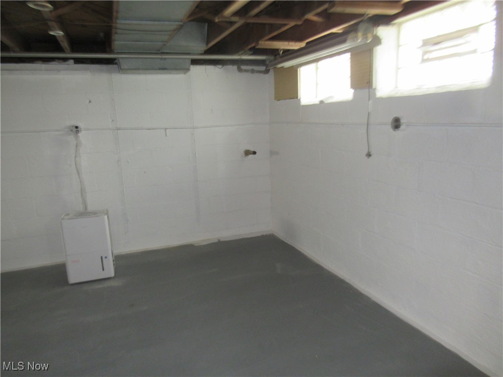 Tuxedo Lake Overlook Sub - Residential Lease