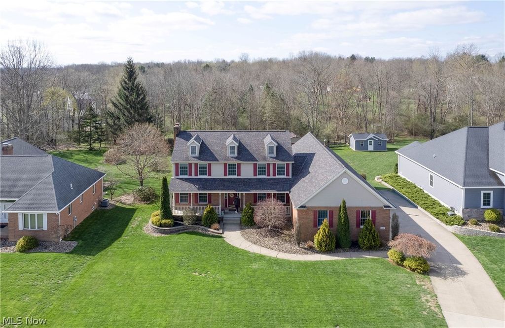 Photo of 876 Jennifer Trail, Tallmadge, OH 44278 (MLS # 5199457)