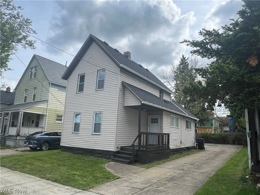 Photo of 1309 W 87th Street, Cleveland, OH 44102 (MLS # 5187117)