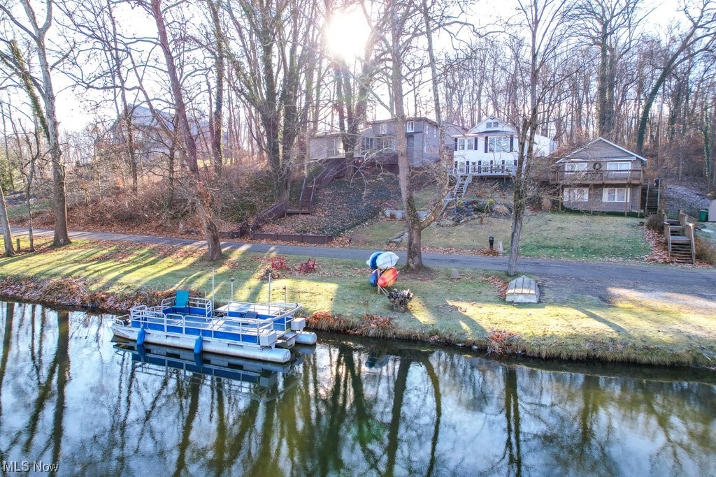 Willowdale Lake - Residential