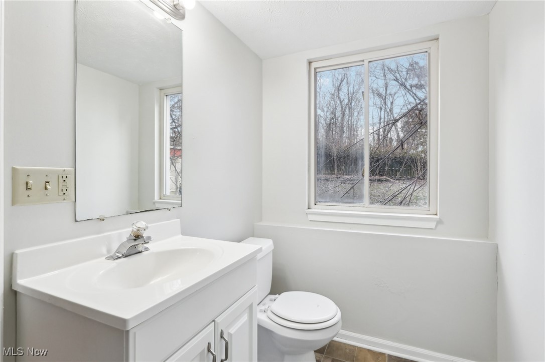 226 W Union Street, Medina, Ohio image 26
