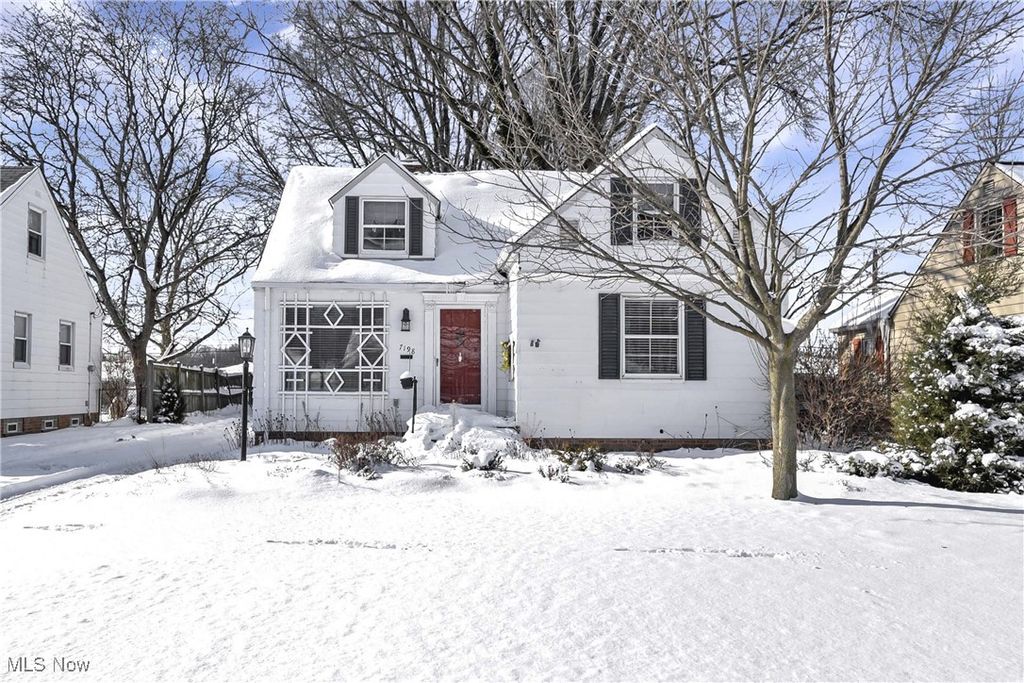 Photo of 7198 Greenleaf Avenue, Parma, OH 44130 (MLS # 5184421)