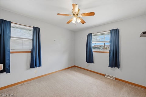 Tiny photo for 664 Burdie Drive, Hubbard, OH 44425 (MLS # 5236975)