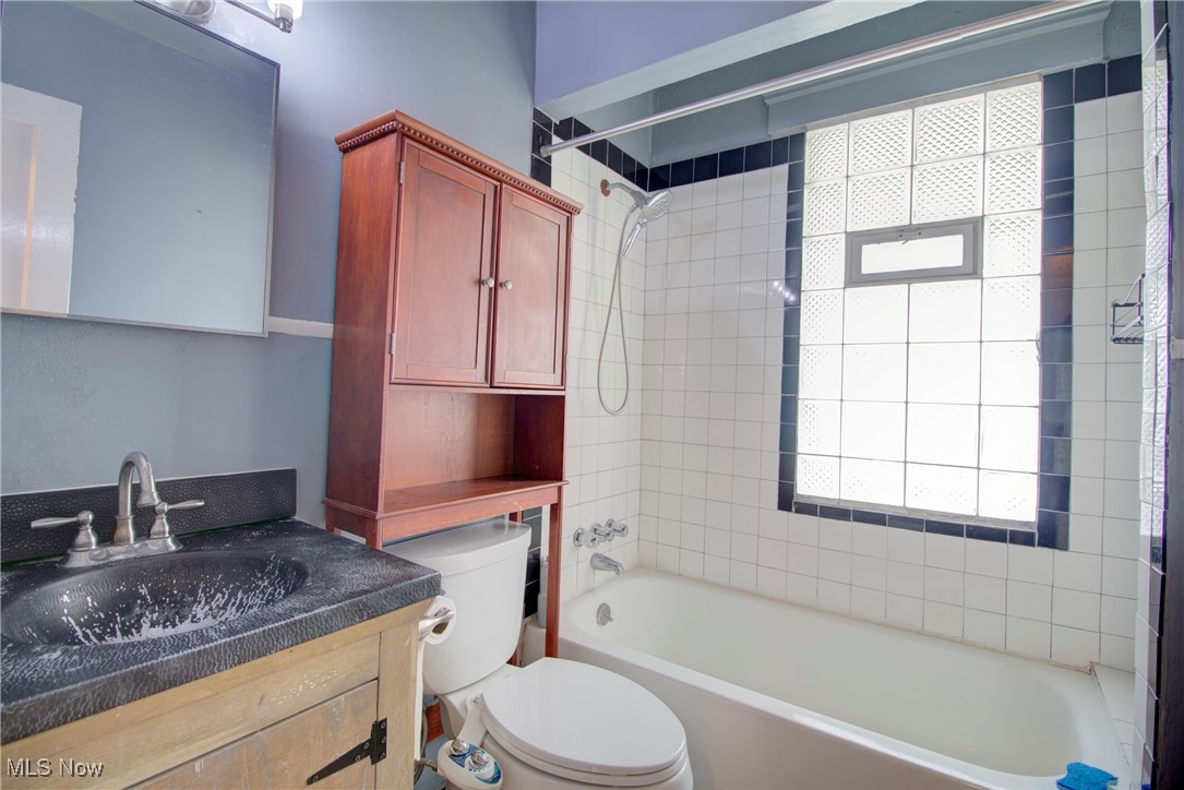 Schatzinger & Cotabish - Residential Income