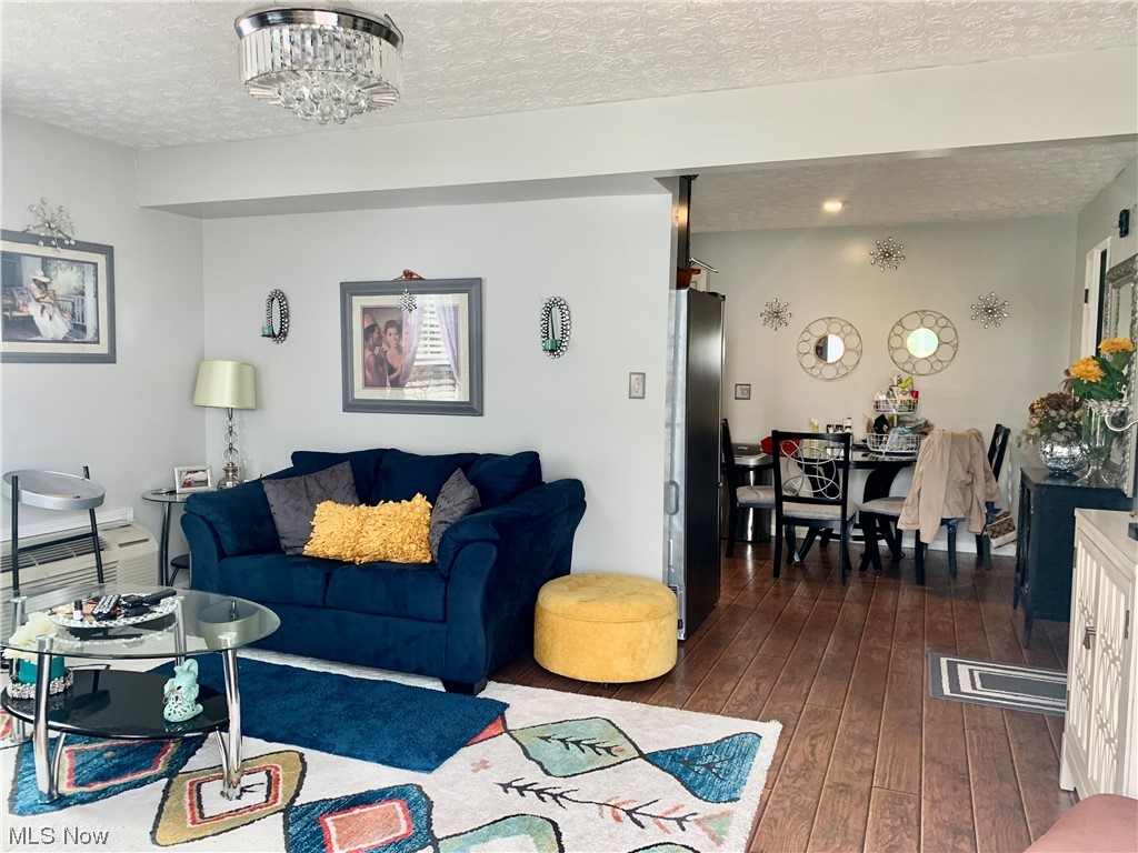 Village In Falls Condo - Residential