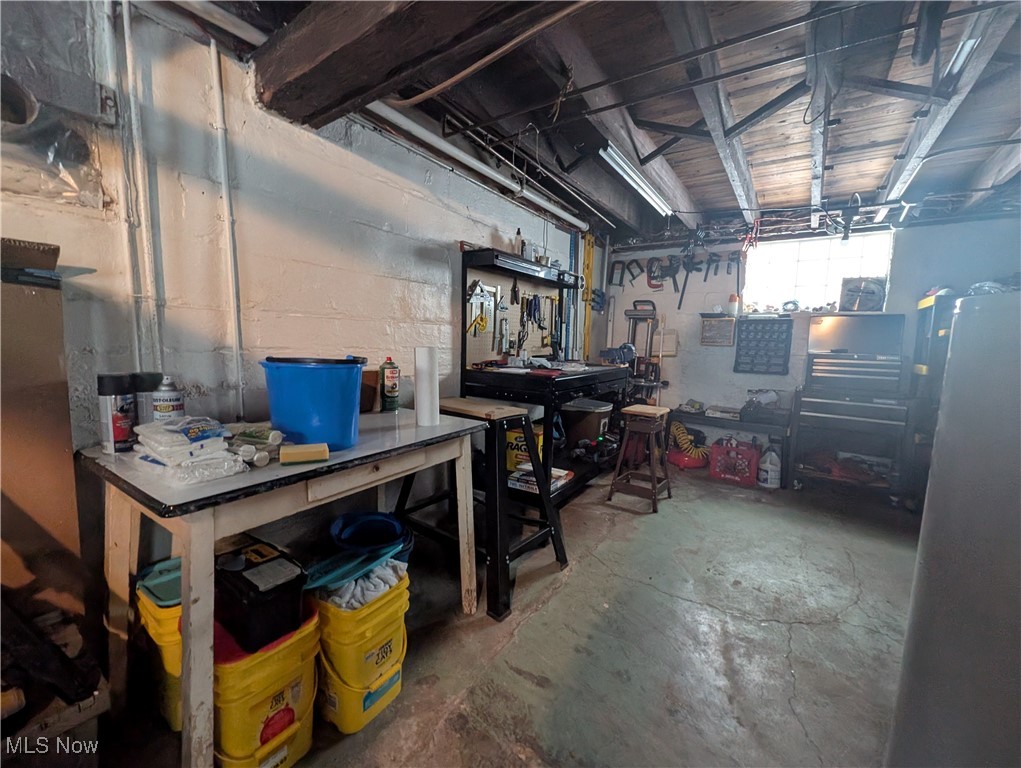 Brooklyn Heights Realty Cos - Residential Income