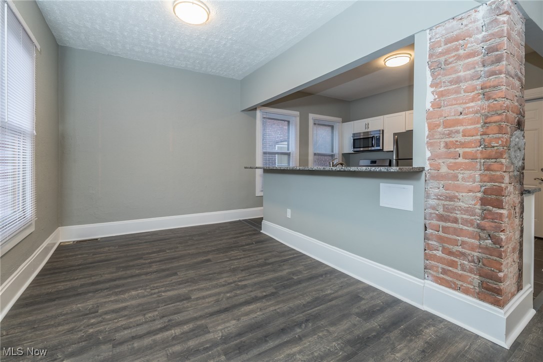 Cleveland, Ohio 44102, United States, 1 Bedroom Bedrooms, ,1 BathroomBathrooms,Residential,Active,251748