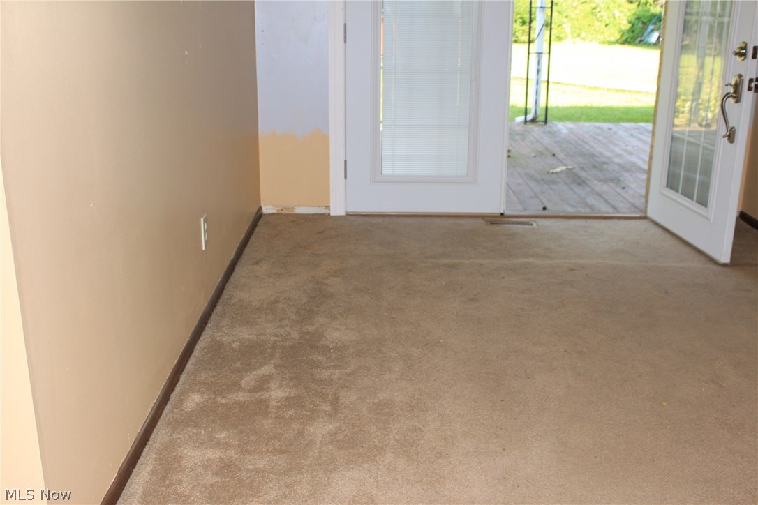 Mentor Garden Fwy Estate 01 - Residential