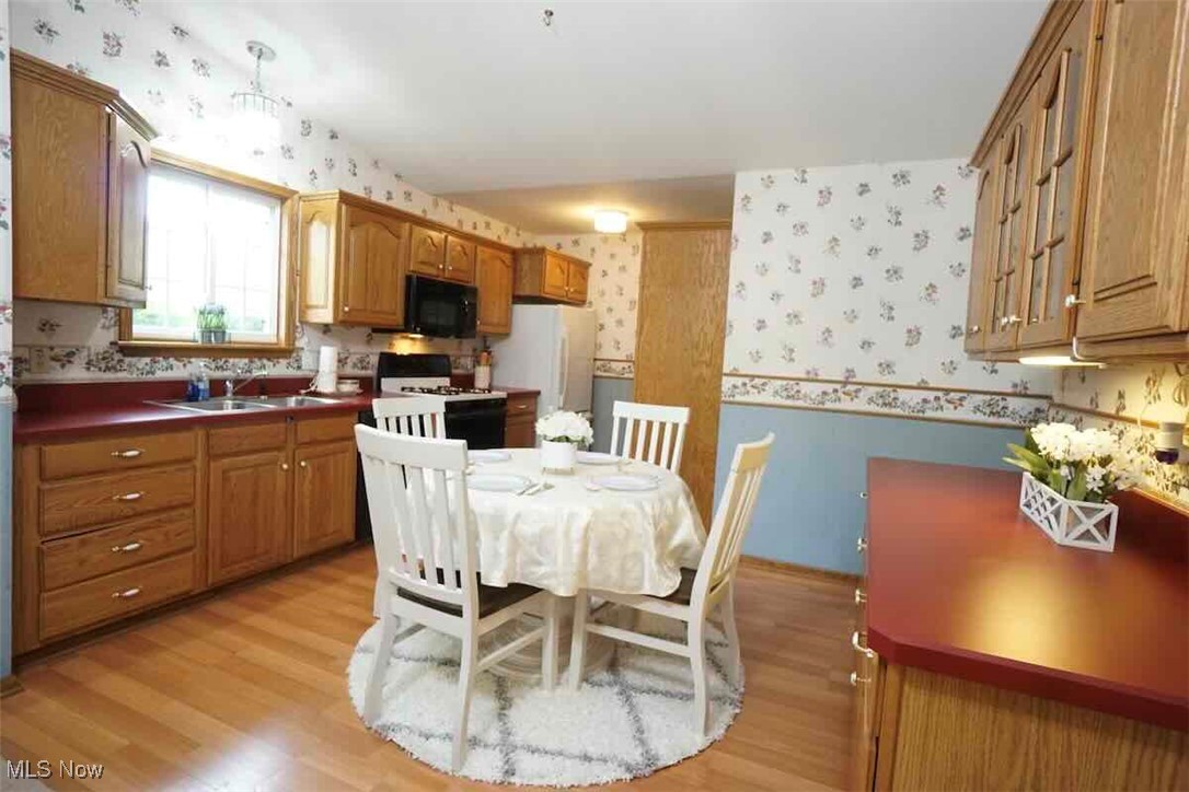 Mentor Garden Fwy Estate Sub 2 - Residential Lease