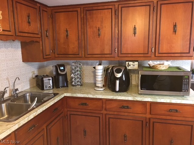 R Homes Acres - Residential