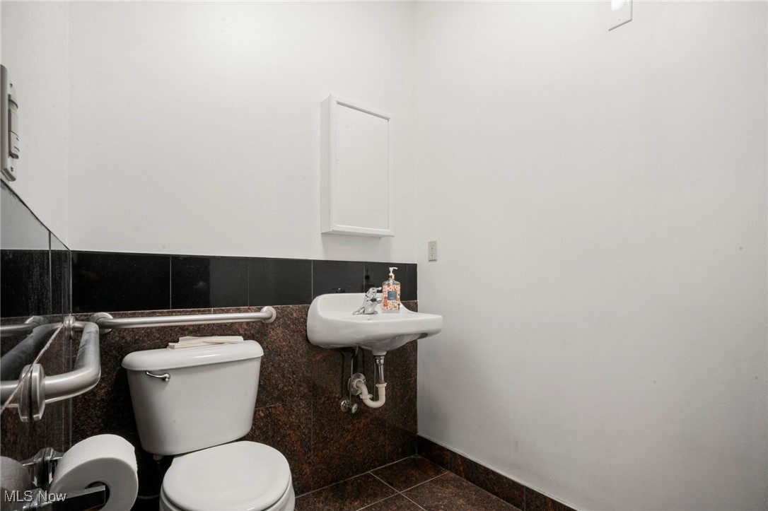 New Depot - Commercial Sale