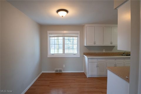 Tiny photo for 970 S Chillicothe Road, Aurora, OH 44202 (MLS # 5178093)