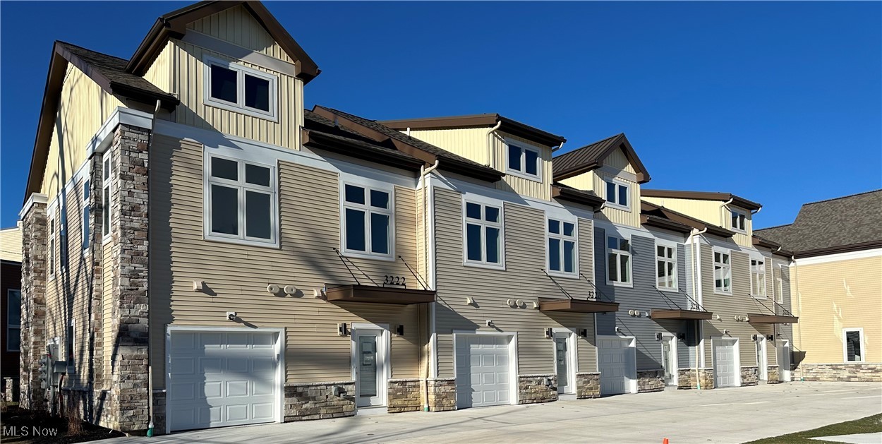 Van Aken Mews - Residential