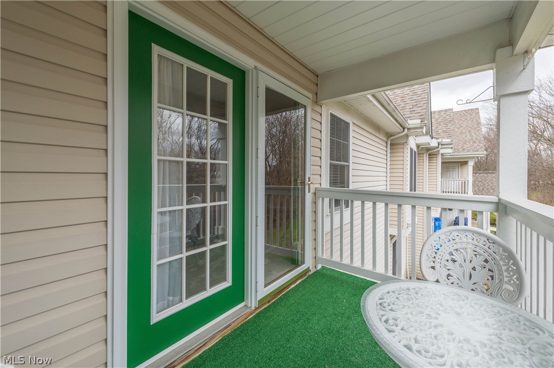 Lenox Square Condo Ph 03 - Residential