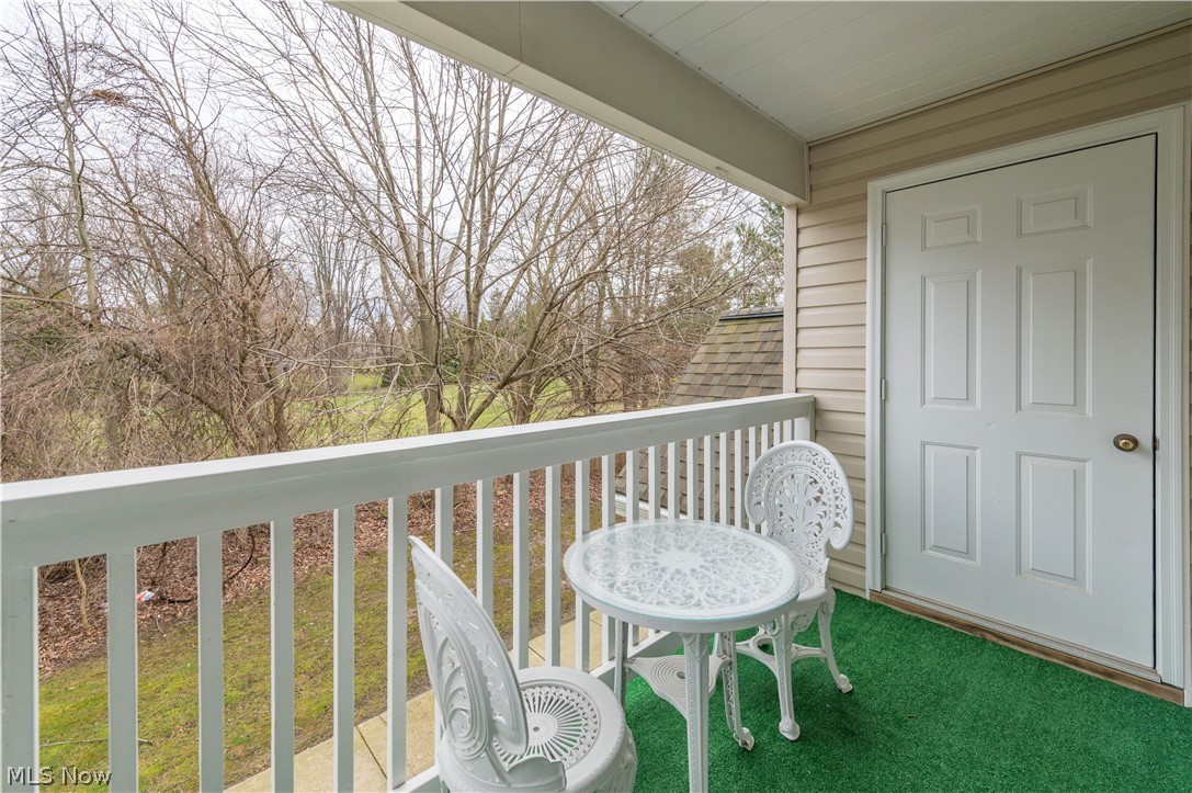 Lenox Square Condo Ph 03 - Residential