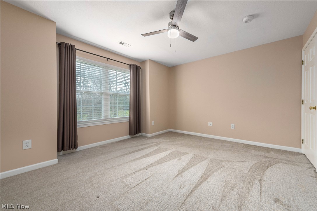 Lenox Square Condo Ph 03 - Residential