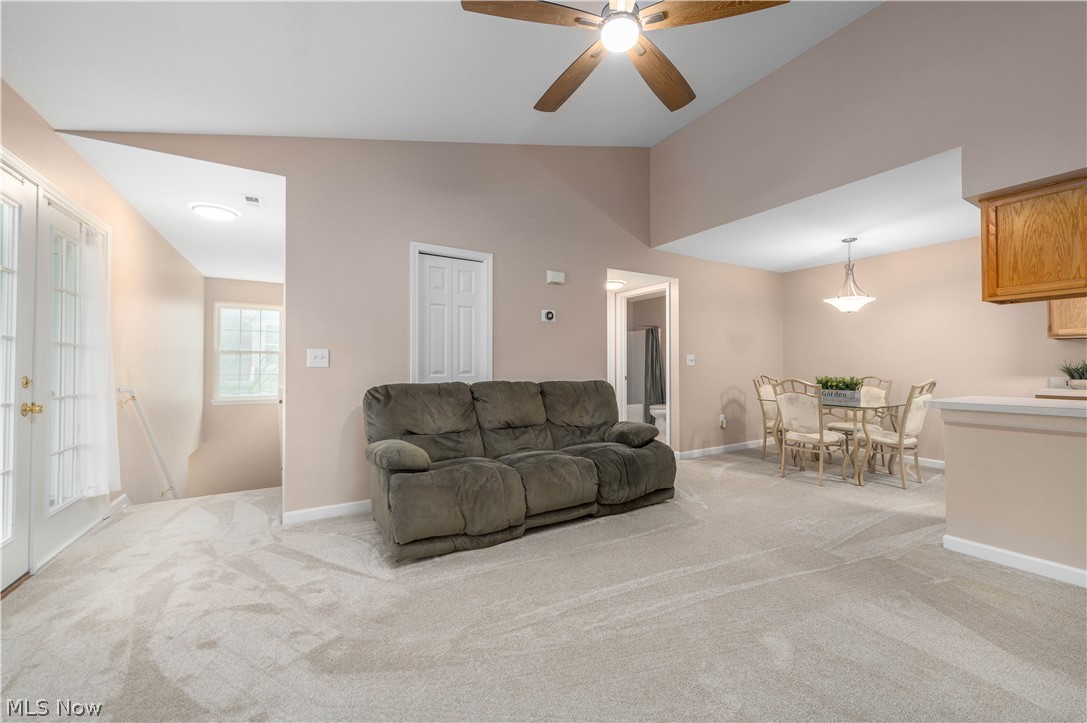 Lenox Square Condo Ph 03 - Residential